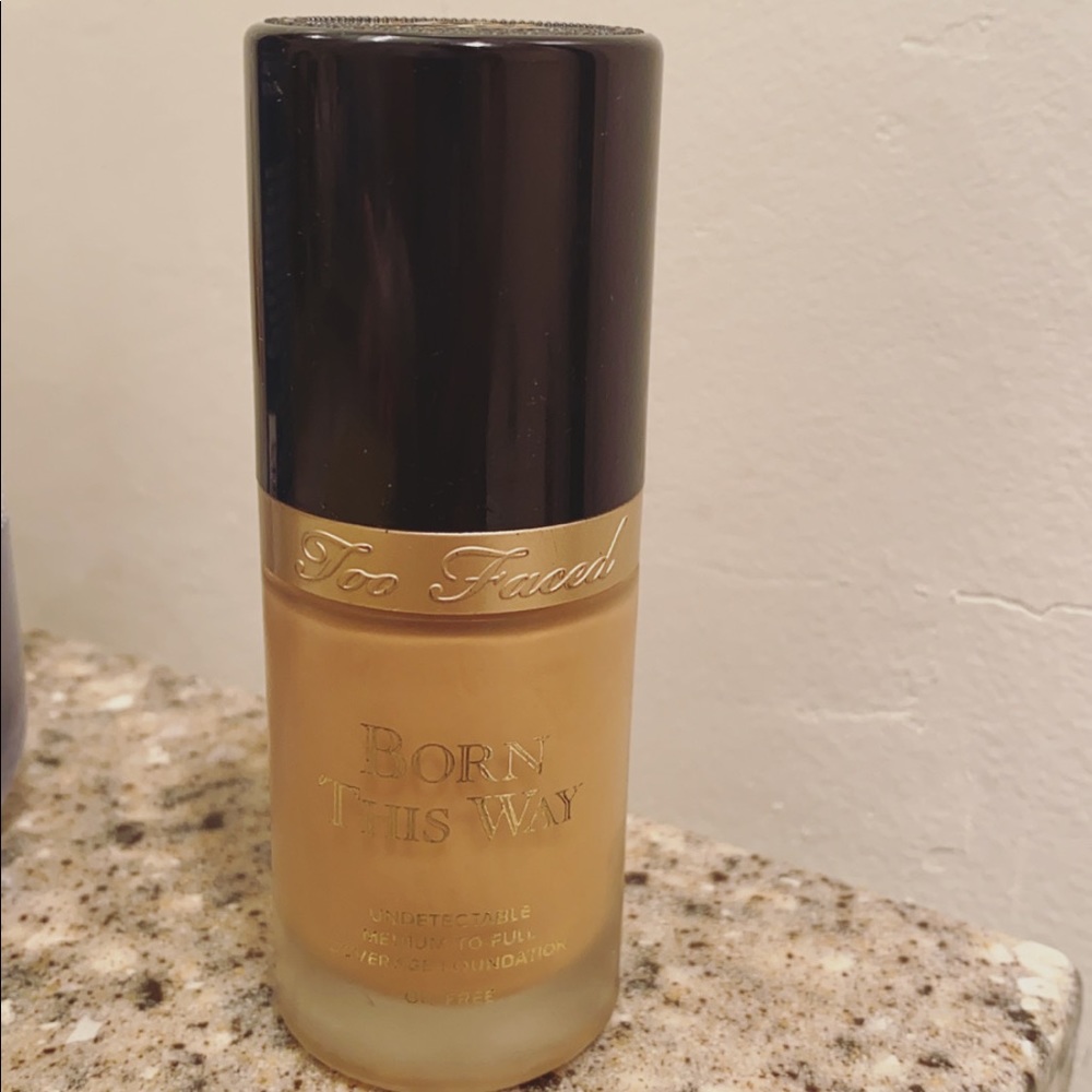 Too Faced born this way foundation